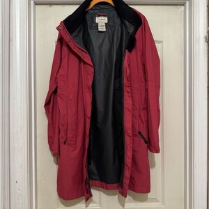 Woman’s Small LL Bean Pink Rain Jacket Long Wind Breaker Hooded Zipper